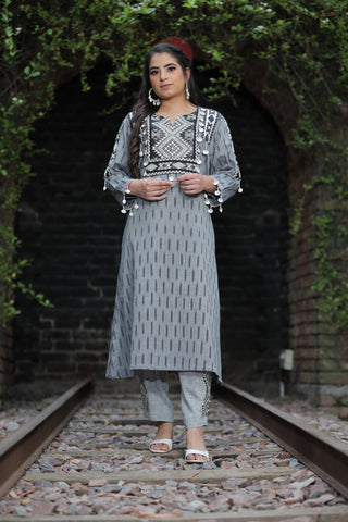 Tasha ikat kurta set