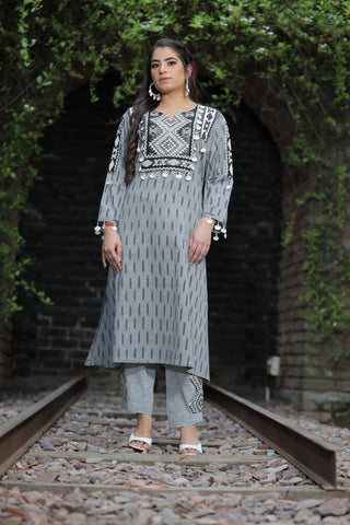 Tasha ikat kurta set