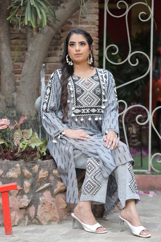 Tasha ikat kurta set